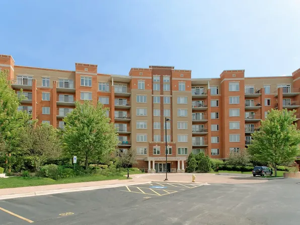 1 N Beacon Pl APT 612, La Grange, IL 60525