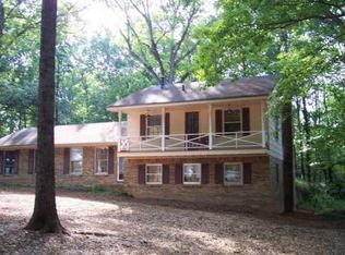 2394 Rockbridge Rd, Stone Mountain, GA 30087