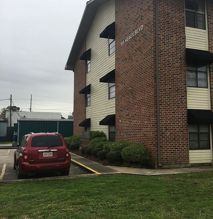 2nd image of 105 Meaux Blvd APT 3