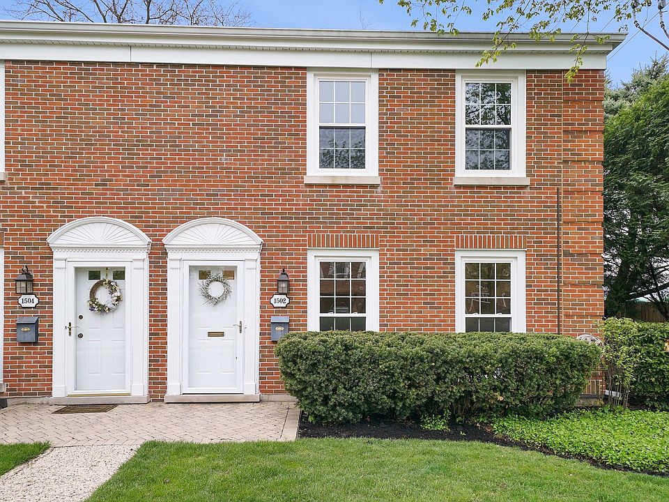 1st image of 1502 Pebble Creek Dr #11