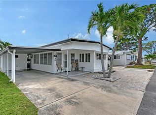 30 5th St, Bradenton, FL 34210
