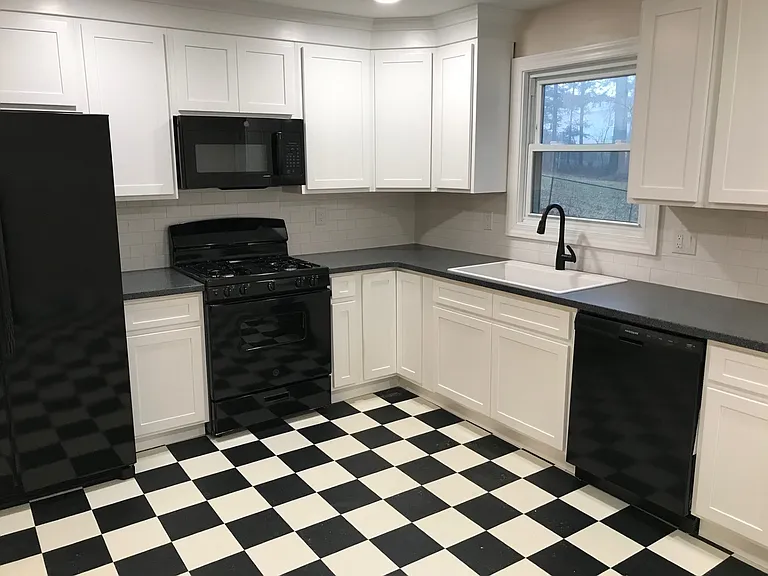 4134 Fargo St — Photo 3