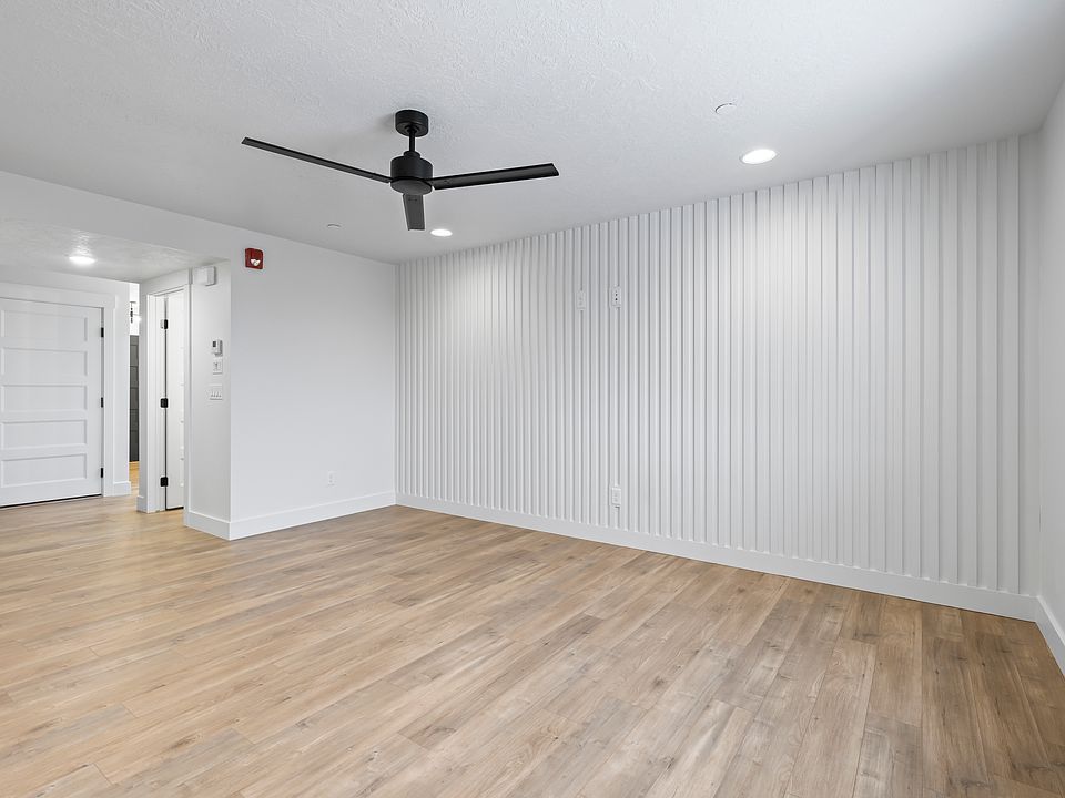 Family Room_10162025