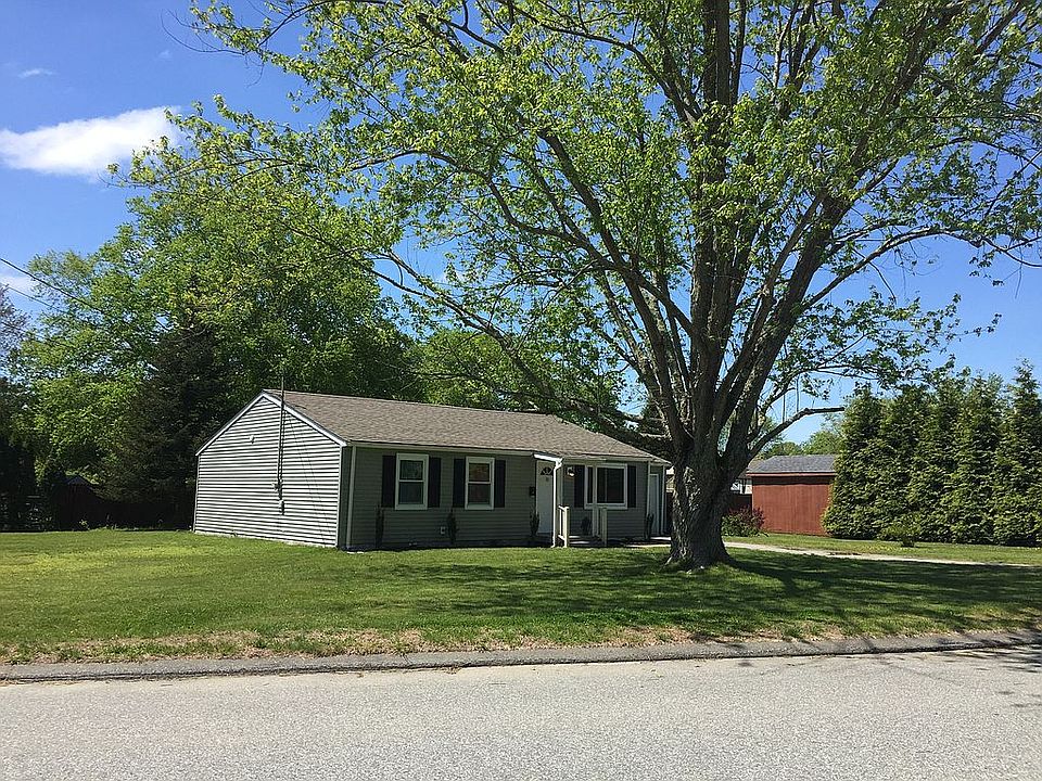 2nd image of 153 Ring Dr