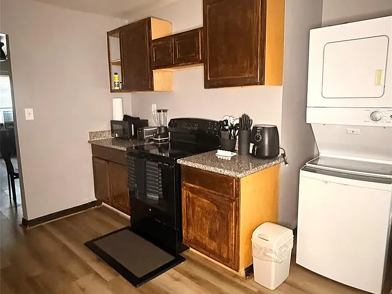 2619 Canfield St #1 — Photo 3