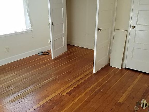 4th image of 650 Kelly St
