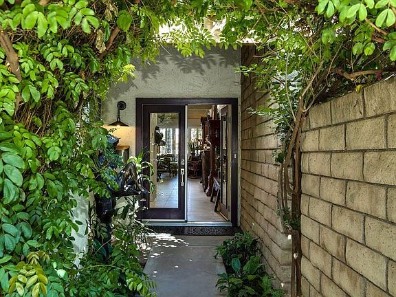 4th image of 1358 Primavera Dr