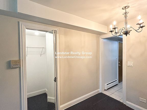 4th image of 7326 N Ridge Ave #1E