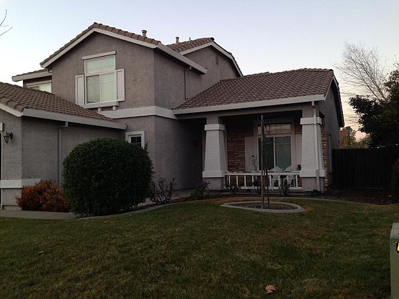 2nd image of 992 Francis Ct
