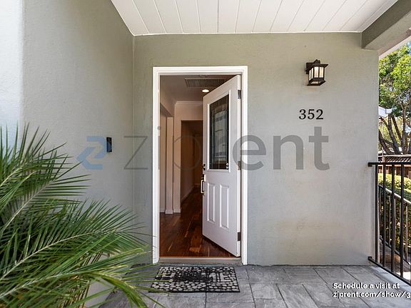 3rd image of 352 San Carlos Ave