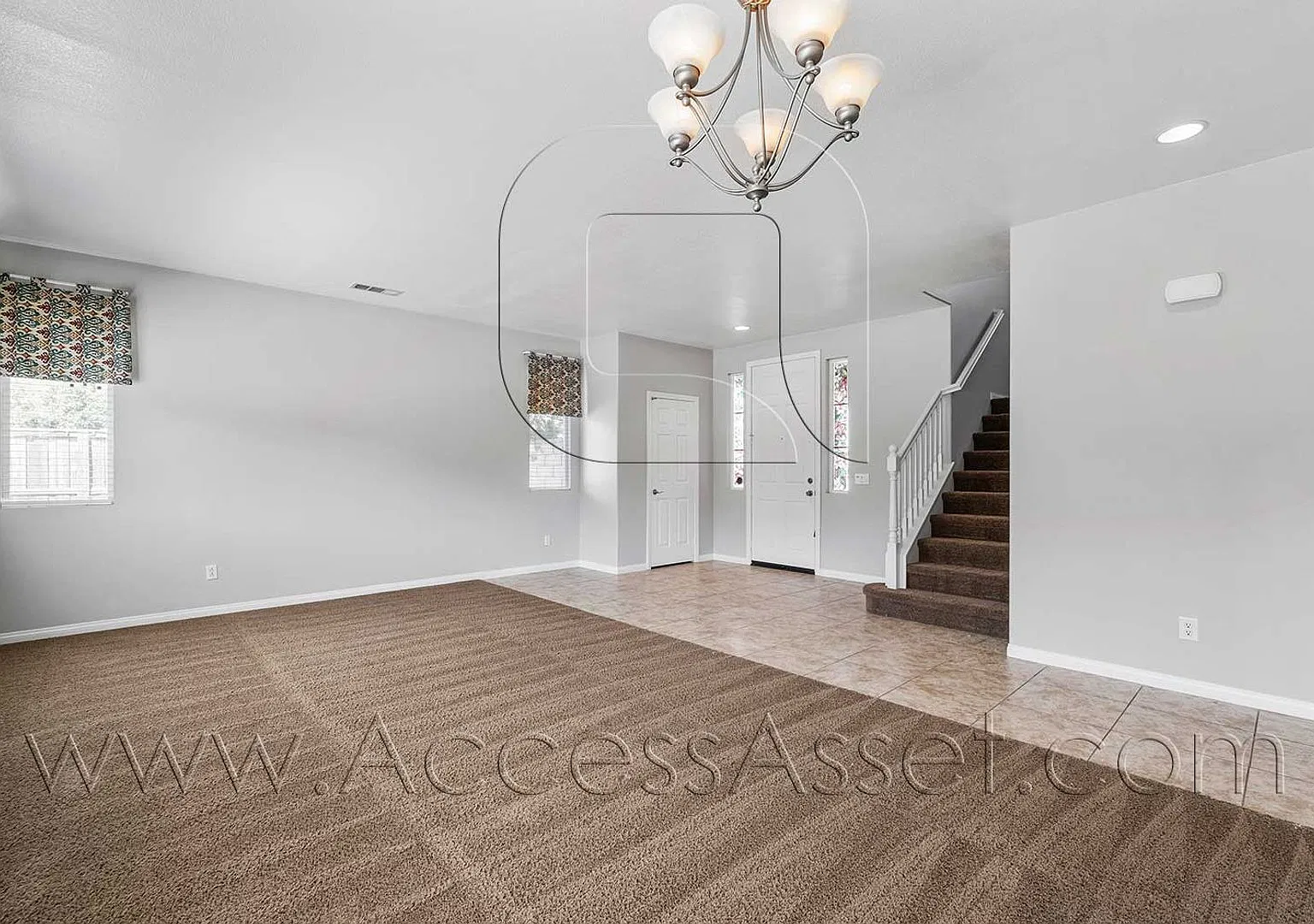 Spacious 4 Bed + Loft Home with 3-Car Garage in Lake Elsinore — Photo 4