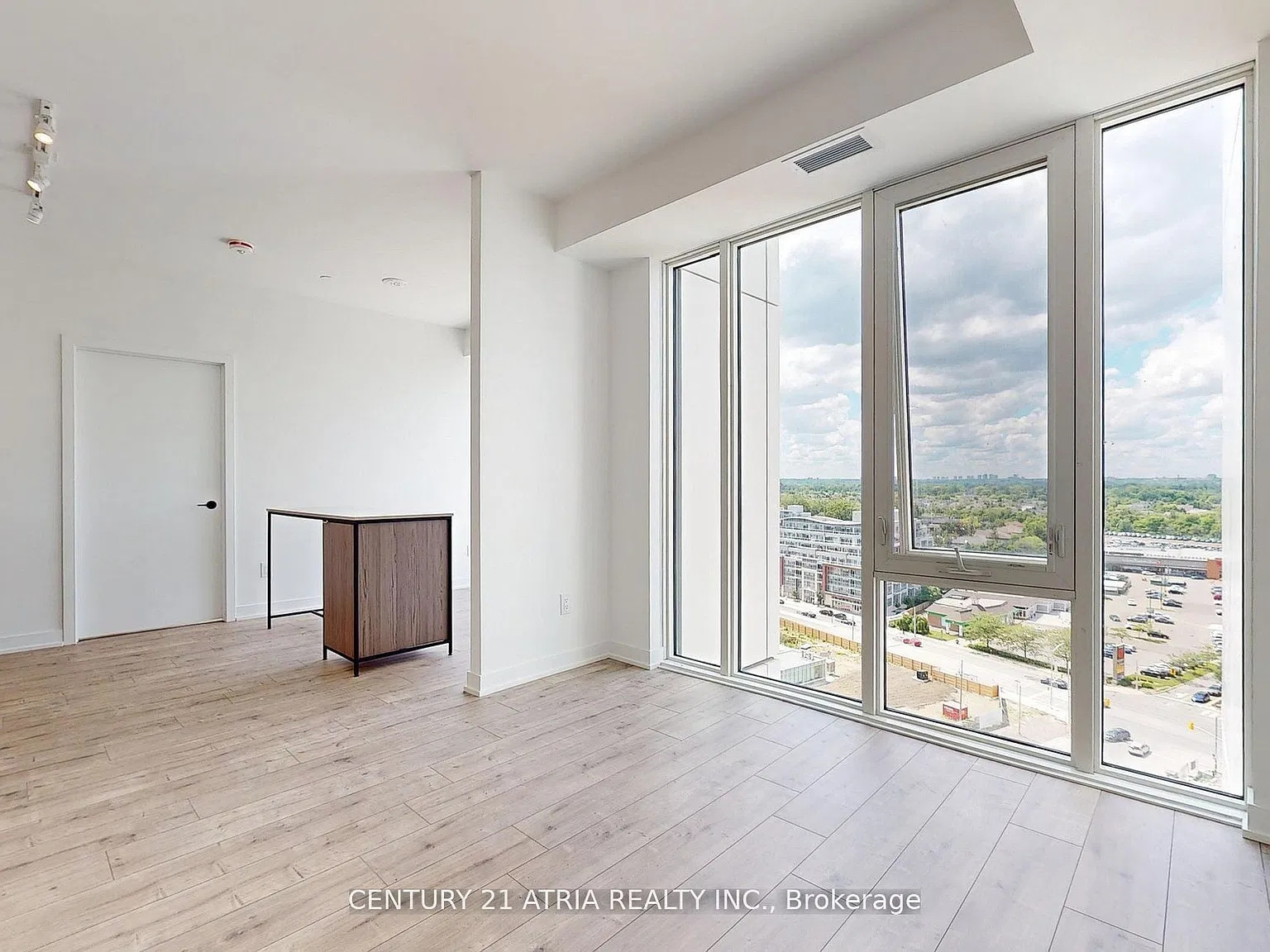 2 bed, $2,500 — Photo 3