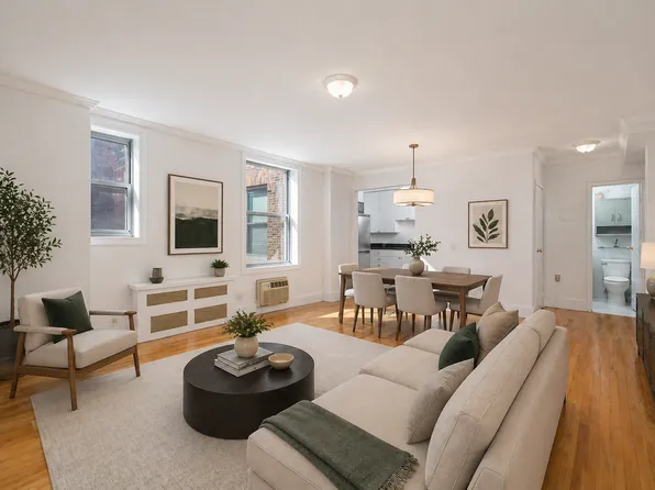 689 Fort Washington Avenue image 1 of 16