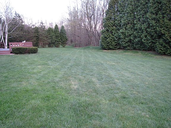 2nd image of 9 Somerset Dr