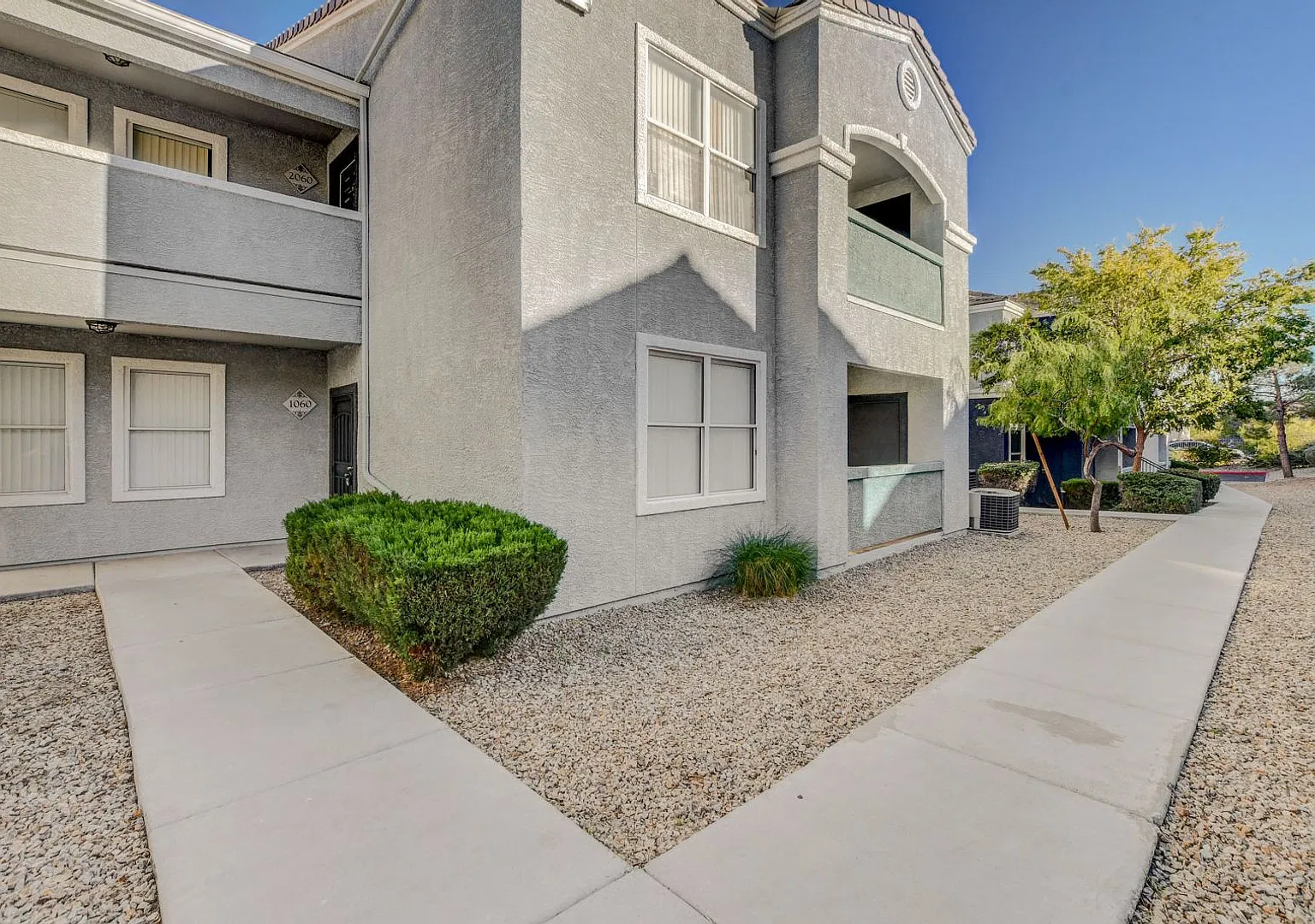 Location! Location! Location! Move-In Ready 3-Bedroom Condo In Centennial Hills! — Photo 1