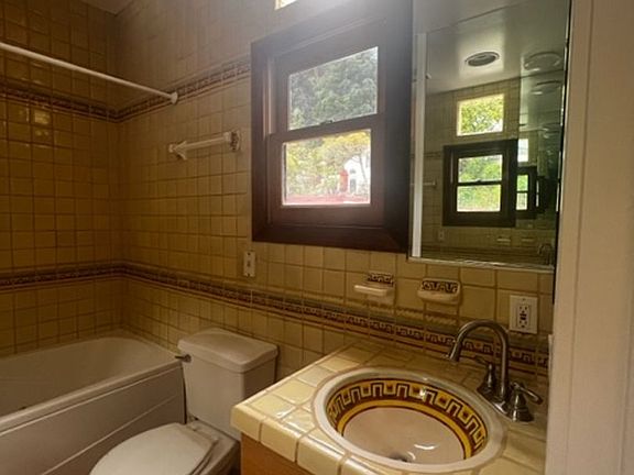 5th image of 6137 Glen Tower St #6154