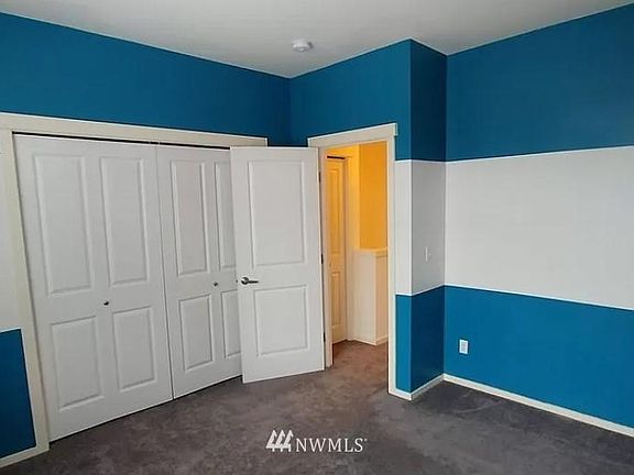 4th image of 2133 Yakima Ave