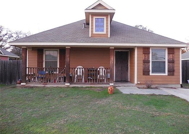 1st image of 1717 Red Oak Ct