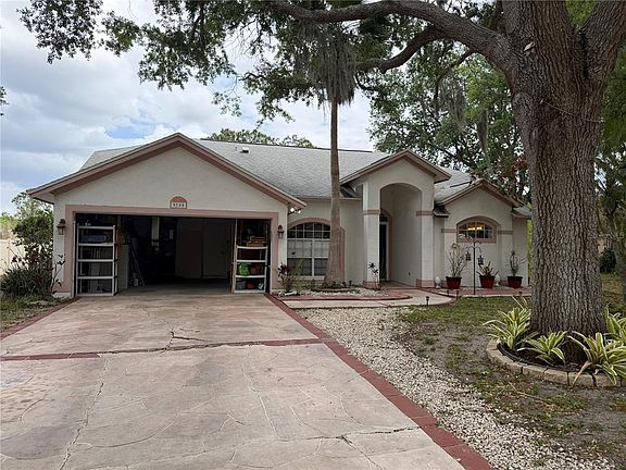 2nd image of 9508 Glenpointe Dr