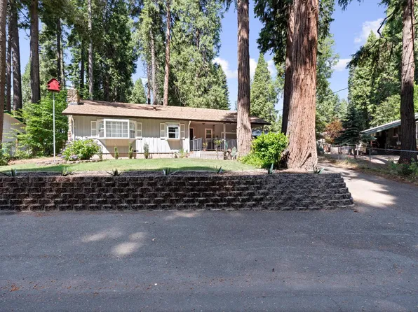 2765 Loyal Ln, Pollock Pines, CA 95726