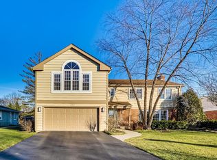 2147 Scotch Pine Ln, Northbrook, IL