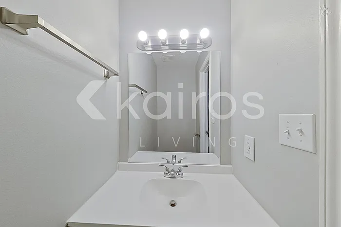 160 Deer Pkwy — Photo 11