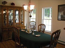5th image of 7 Currey Ln