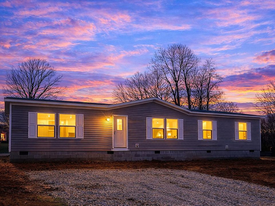 1st image of 122 4th St