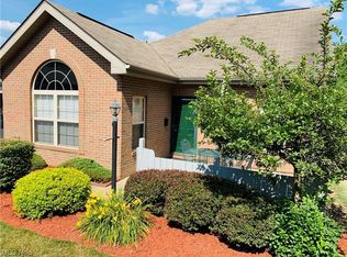 4366 Steuben Woods Dr, Steubenville, OH 43953