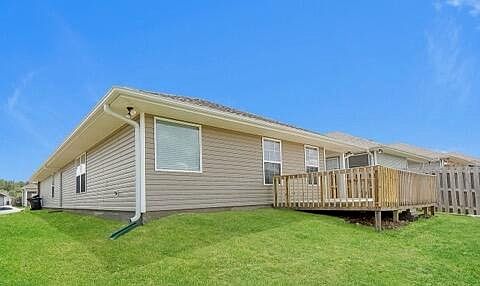 3rd image of 332 Village Dr #1