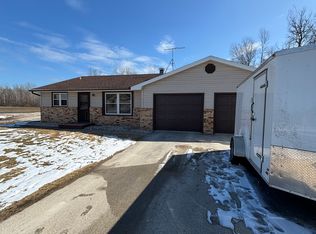 3840 Glory Sue Ct, Suamico, WI 54173