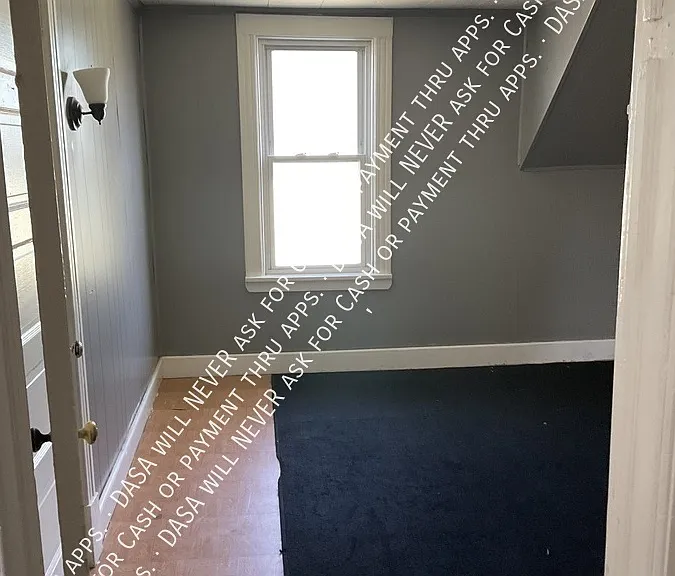 30 Hobart St #2 — Photo 8