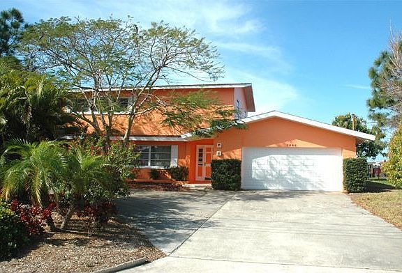 2nd image of 1966 Dolphin Blvd S