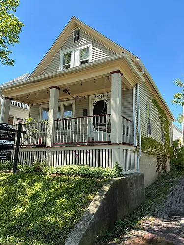 3061 N Pierce St Photo 1