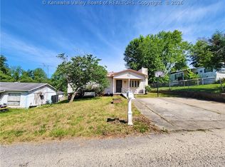 55 Wilarose Dr, Hurricane, WV 25526