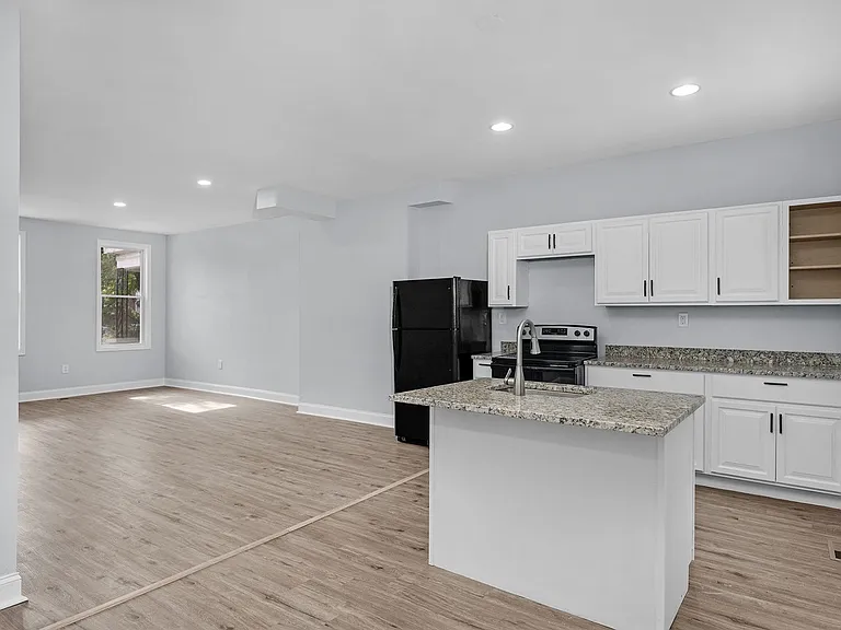 510 N Edgewood St — Photo 6
