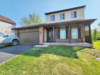 696 Dover Ct, Elgin, IL, 60120