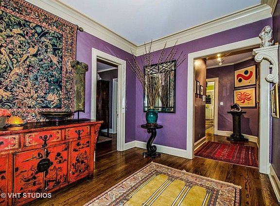 2nd image of 807 Hinman Ave APT 2