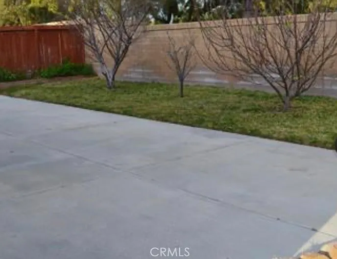 7841 Danbury Dr — Photo 27