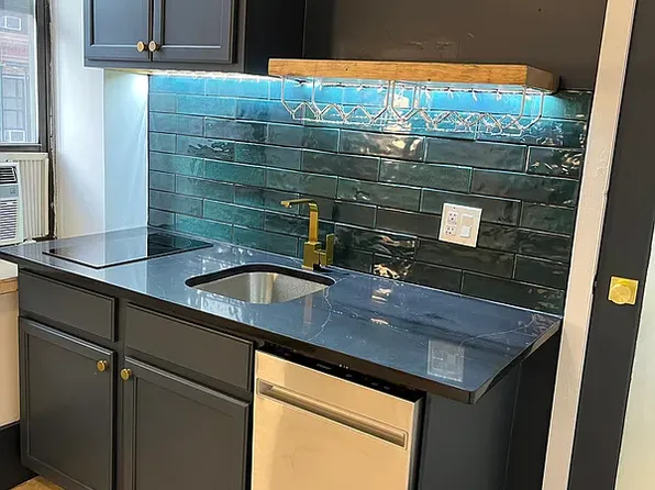 214 Mulberry Street image 5 of 16