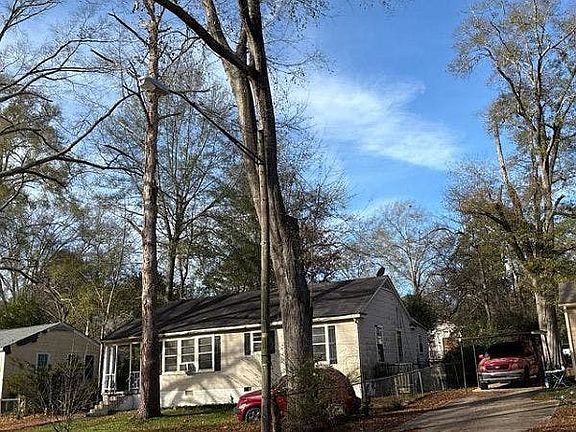 3rd image of 4865 Sheridan Dr
