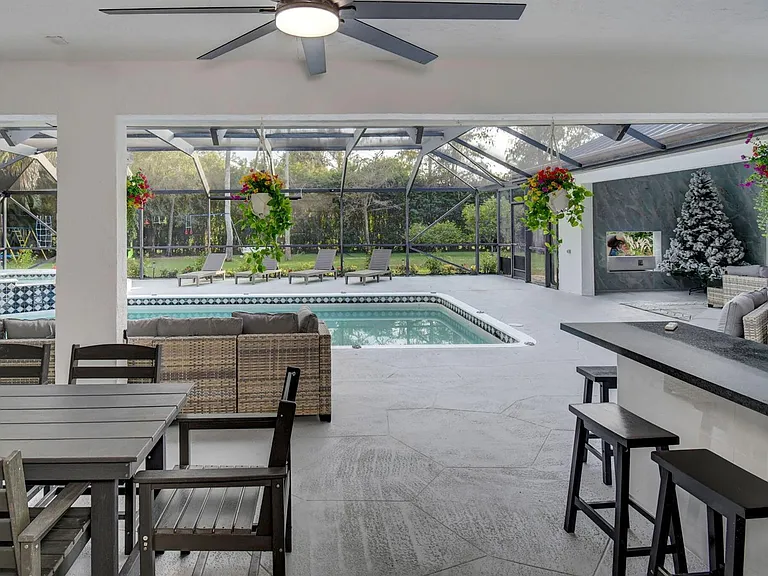 13302 Doubletree Cir — Photo 29