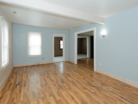 330 S Main St-105
