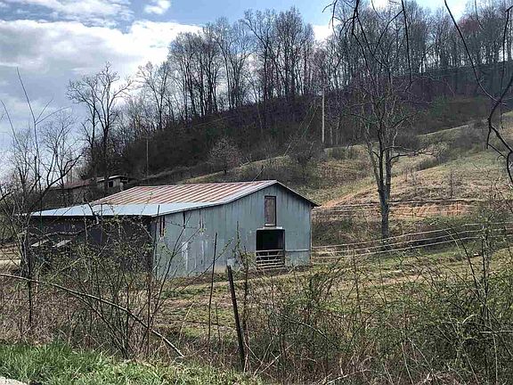 3rd image of 629 County Road 131