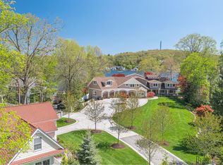 96 W Lake Blvd, Mahopac, NY 10541