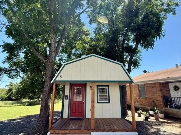 220 Davis Ford Ln, Azle, TX 76020