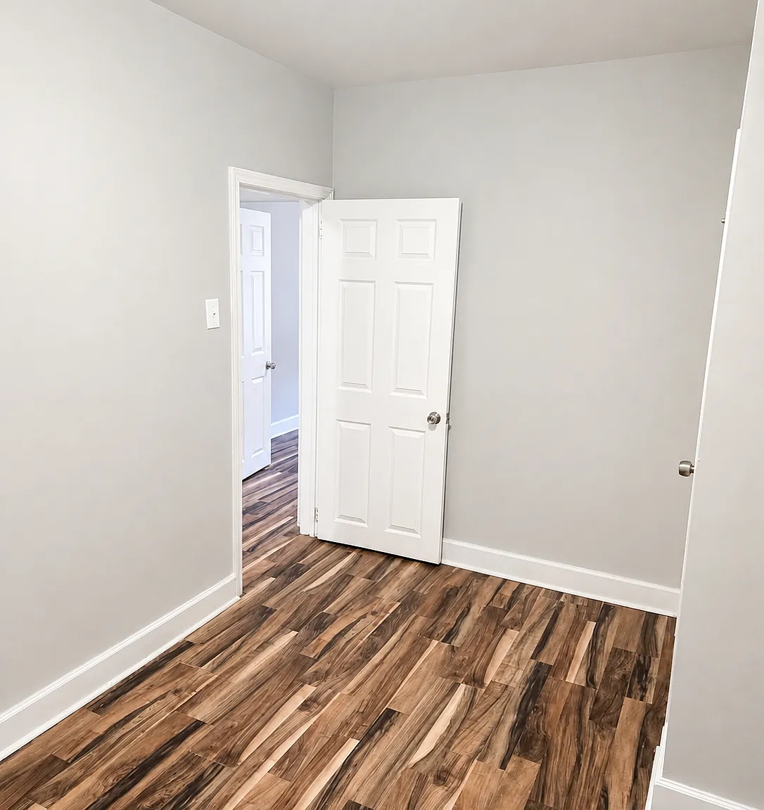 3 bed, 1.5 bath, 1064 sqft, $1,600 — Photo 4