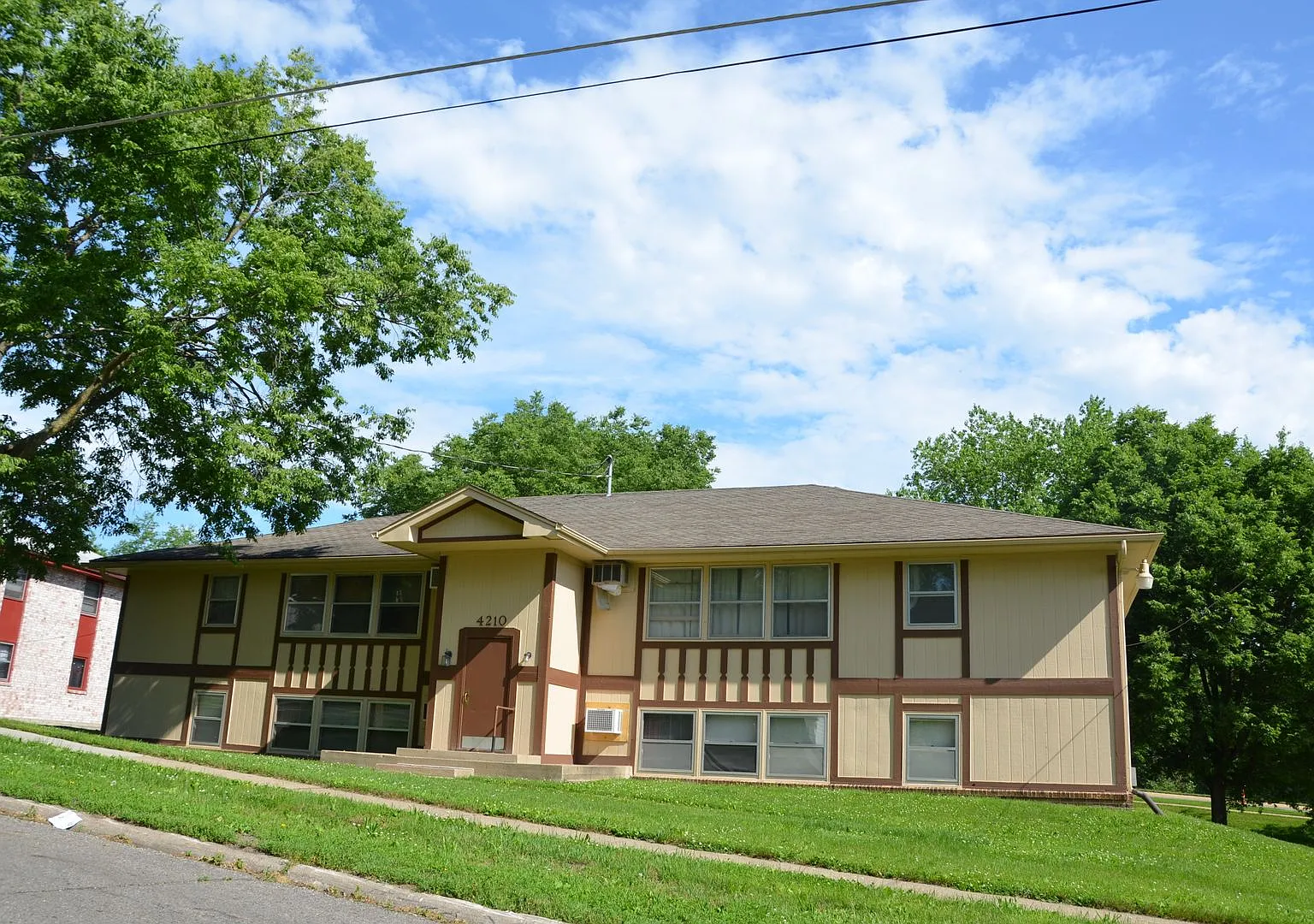 4210 Knob Hill Drive — Photo 1