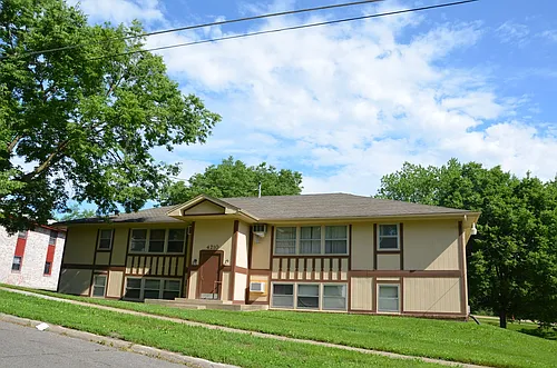 4210 Knob Hill Dr Photo 1