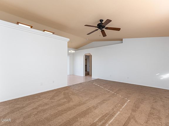 4th image of 835 Fern Ln